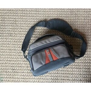 ICON C Camera Zippered Nylon Carrying Case Bag With Strap